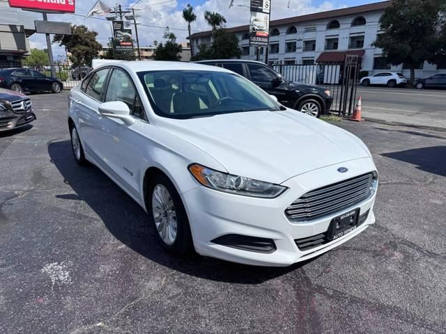 2016 Ford Fusion Hybrid SE