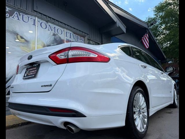 2016 Ford Fusion Hybrid SE