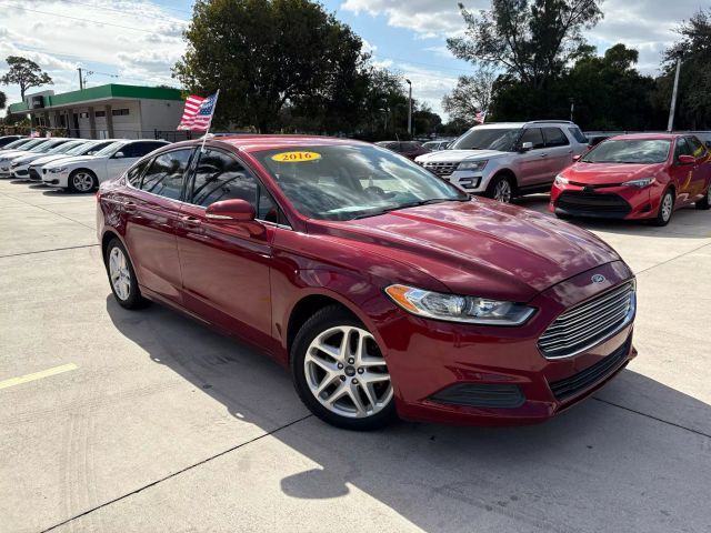 2016 Ford Fusion SE