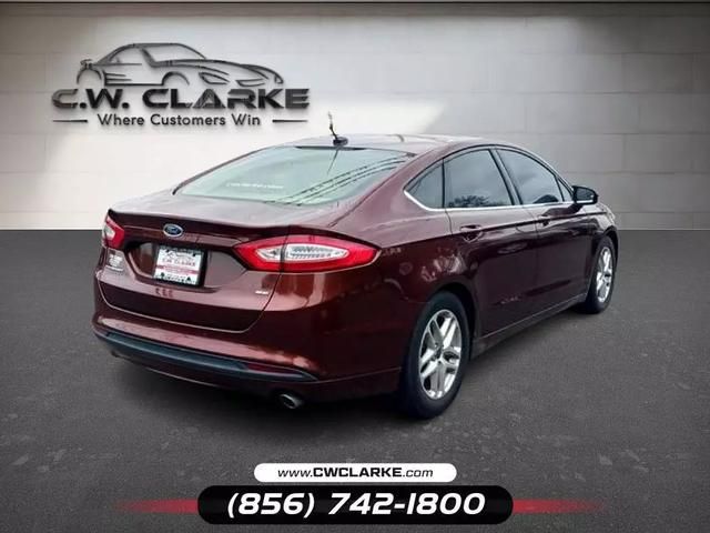 2016 Ford Fusion SE