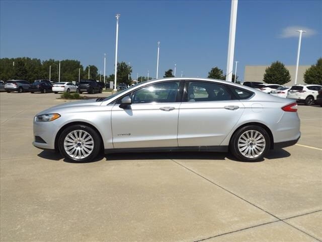 2016 Ford Fusion Hybrid S