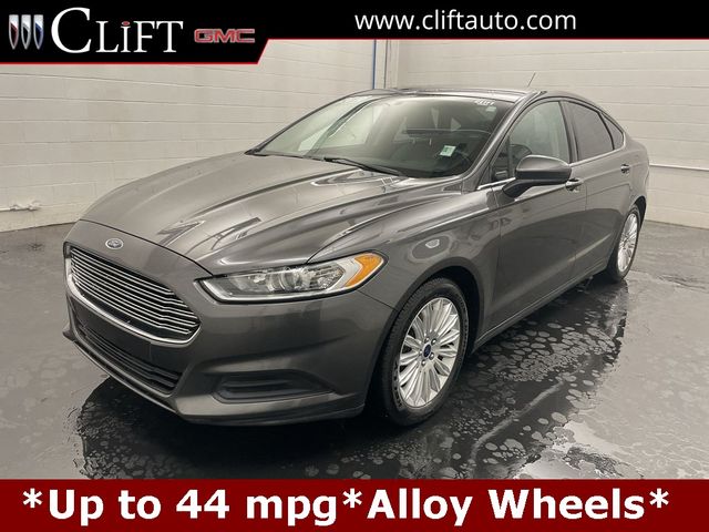 2016 Ford Fusion Hybrid S