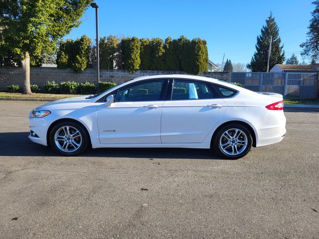 2016 Ford Fusion Hybrid SE