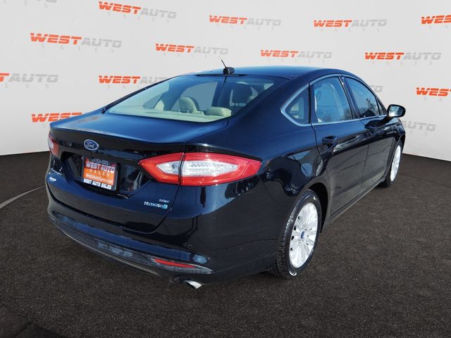 2016 Ford Fusion Hybrid SE