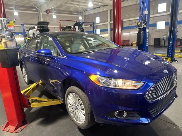 2016 Ford Fusion Hybrid SE