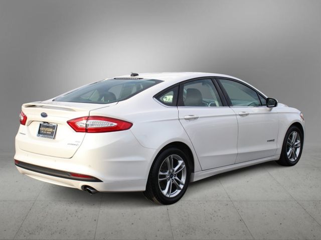 2016 Ford Fusion Hybrid SE