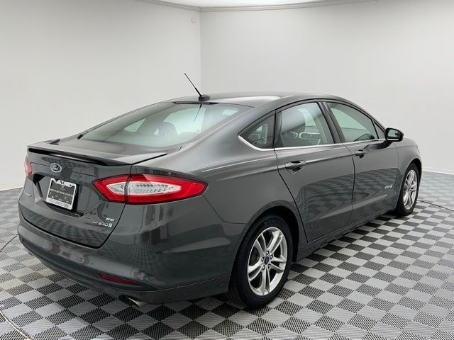 2016 Ford Fusion Hybrid SE