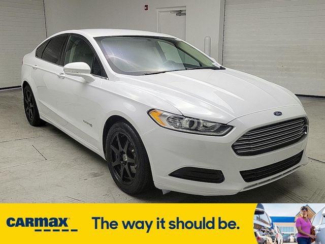 2016 Ford Fusion Hybrid SE