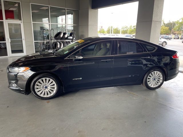 2016 Ford Fusion Hybrid SE