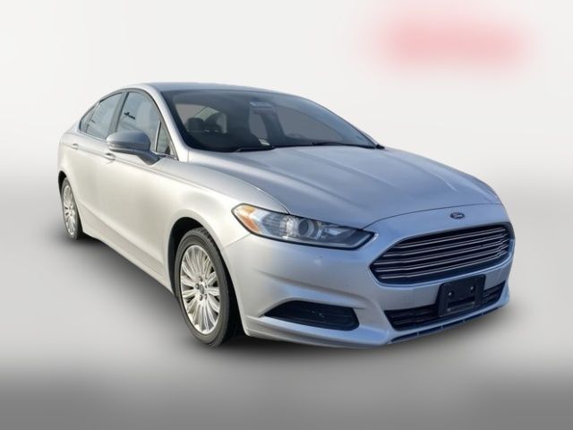 2016 Ford Fusion Hybrid SE