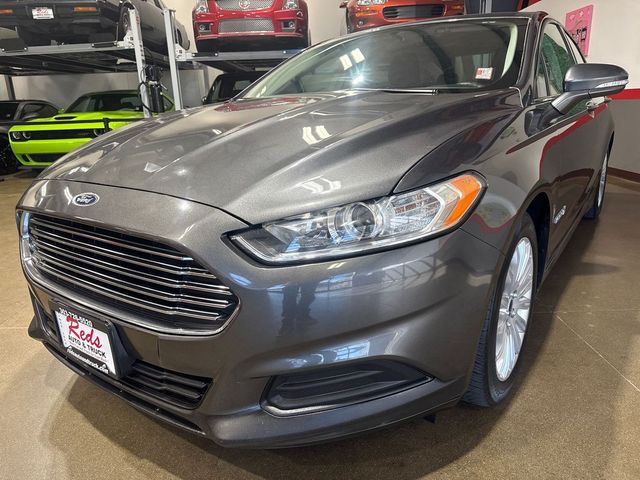 2016 Ford Fusion Hybrid SE