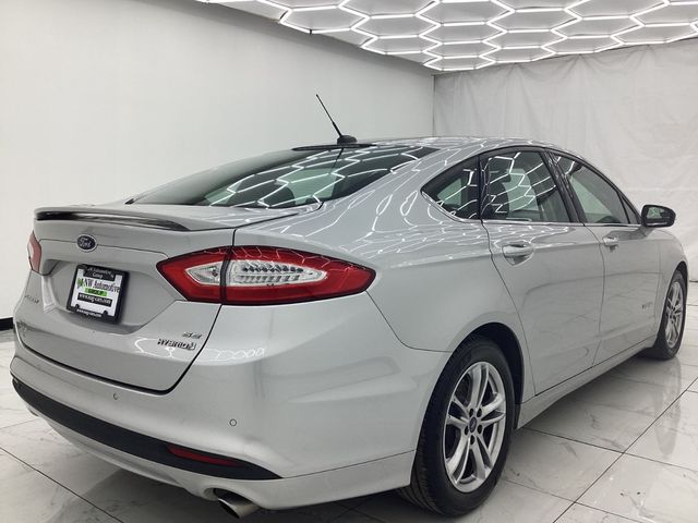 2016 Ford Fusion Hybrid SE