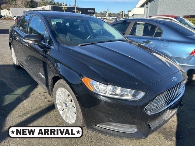 2016 Ford Fusion Hybrid SE