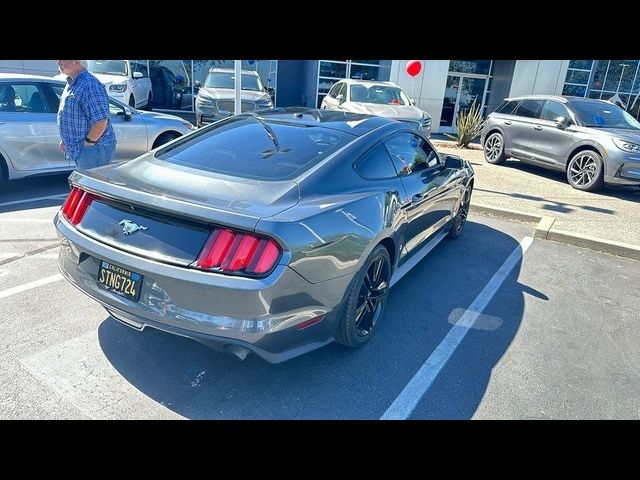 2016 Ford Mustang EcoBoost Premium