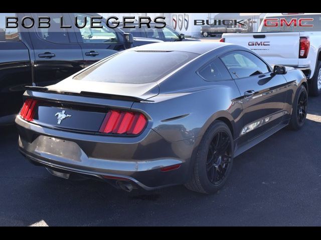 2016 Ford Mustang V6