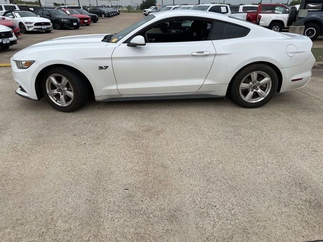 2016 Ford Mustang V6