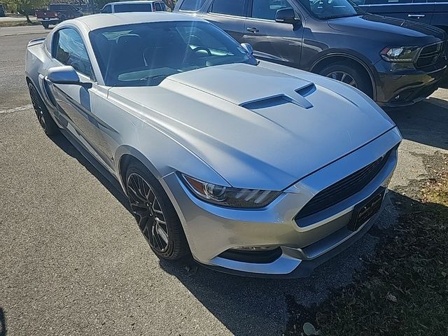 2016 Ford Mustang V6