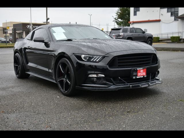 2016 Ford Mustang V6