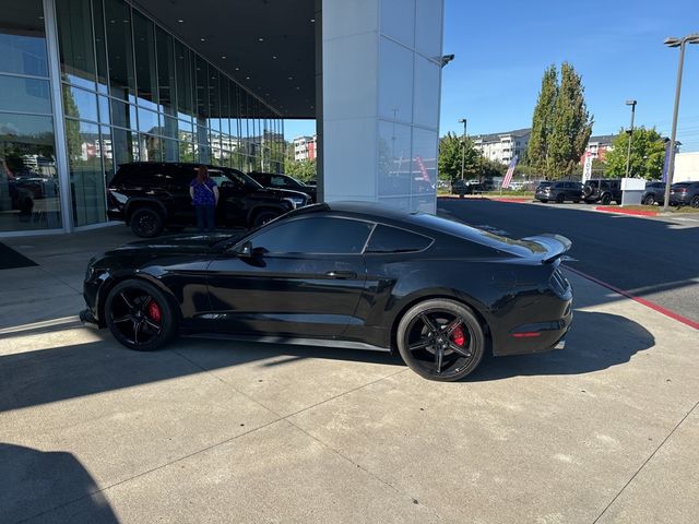 2016 Ford Mustang V6