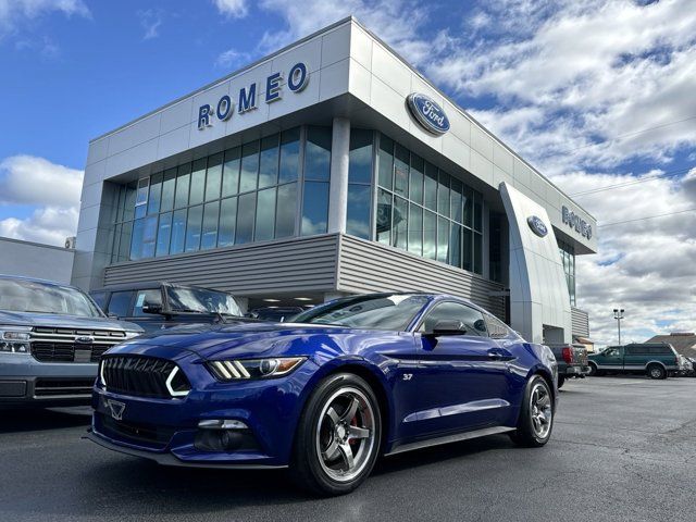 2016 Ford Mustang V6