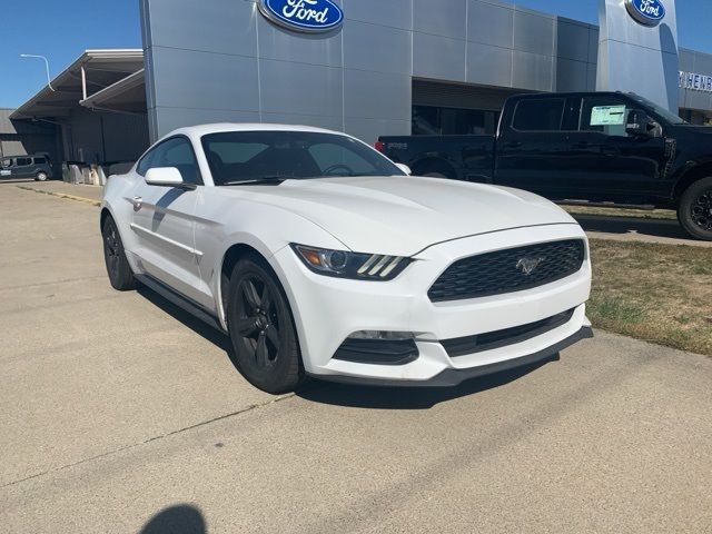 2016 Ford Mustang V6