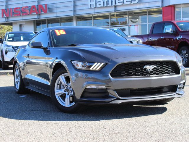 2016 Ford Mustang V6