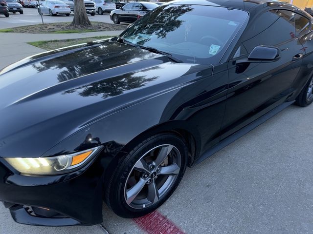 2016 Ford Mustang V6