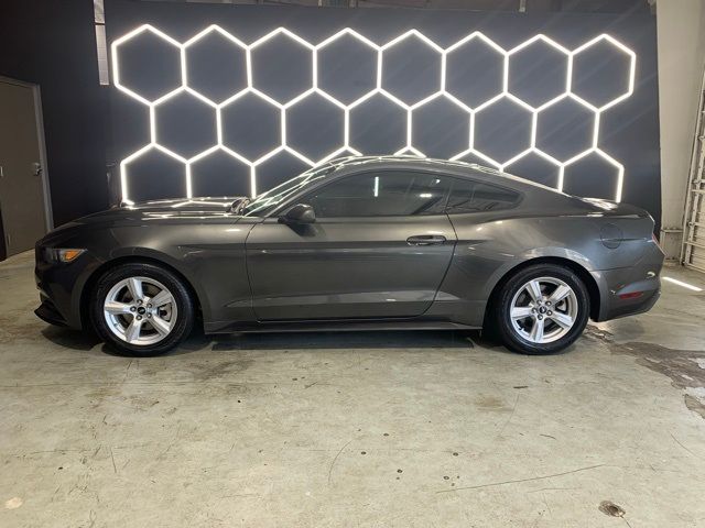 2016 Ford Mustang V6