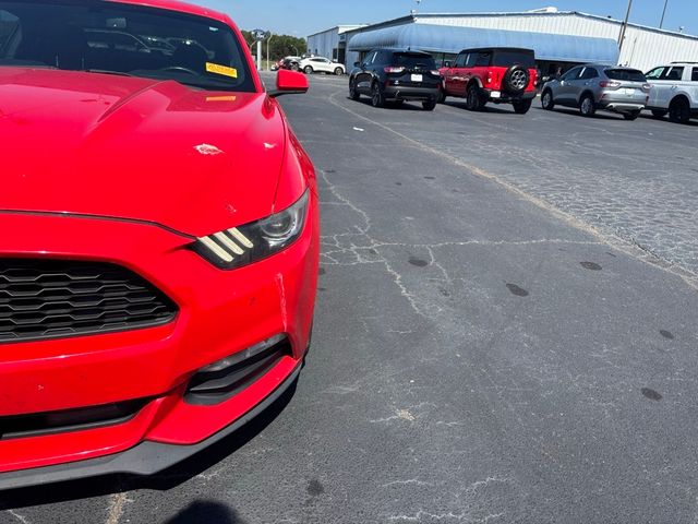 2016 Ford Mustang V6