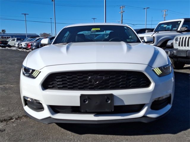 2016 Ford Mustang V6