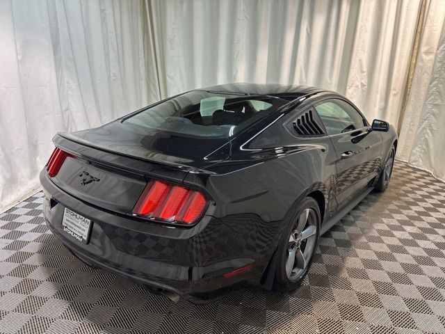 2016 Ford Mustang V6