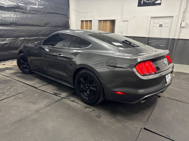 2016 Ford Mustang V6