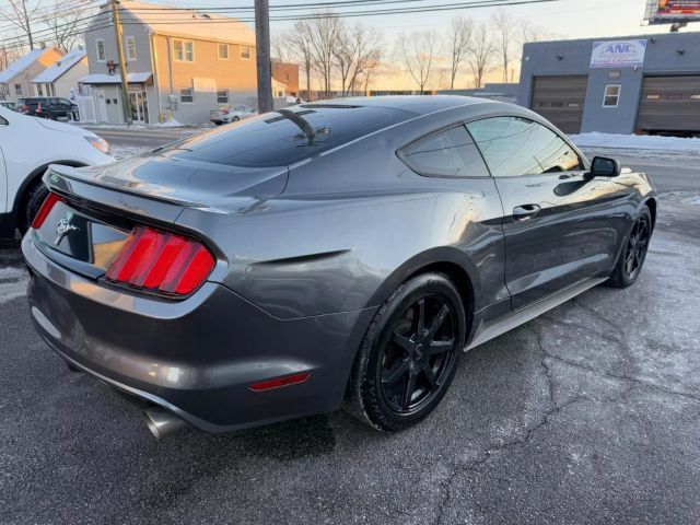 2016 Ford Mustang V6