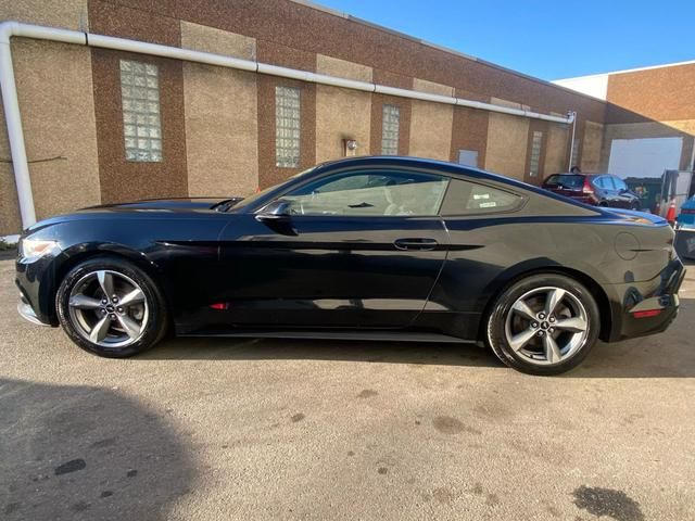 2016 Ford Mustang V6