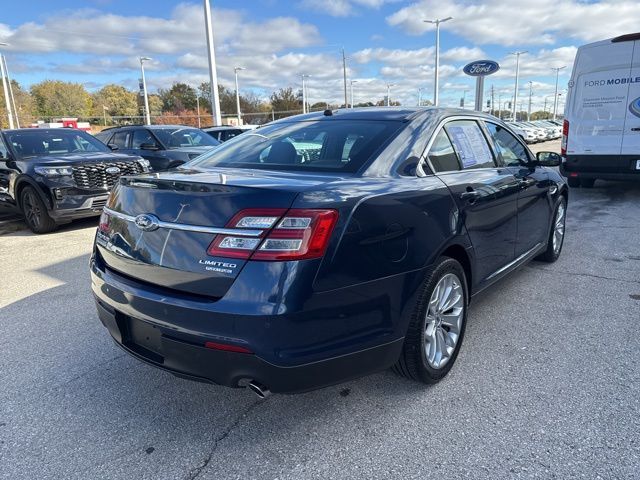 2016 Ford Taurus Limited