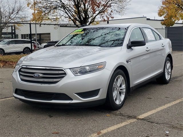 2016 Ford Taurus SE