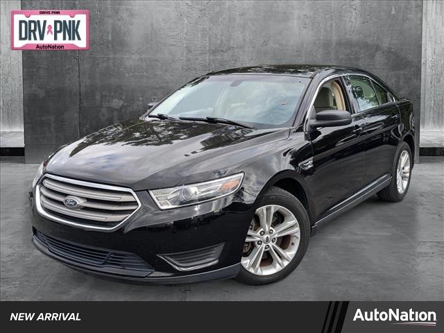 2016 Ford Taurus SE