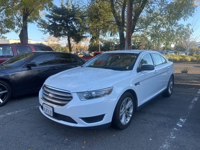 2016 Ford Taurus SE