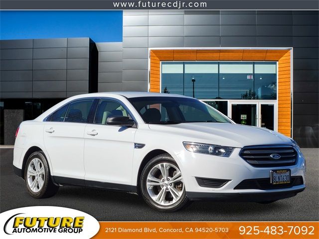 2016 Ford Taurus SE