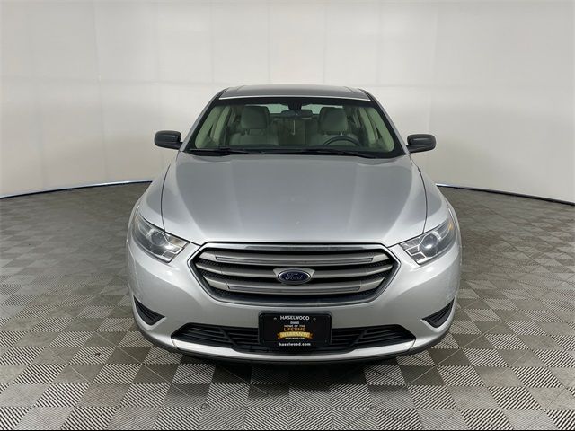 2016 Ford Taurus SE