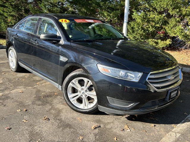 2016 Ford Taurus SE