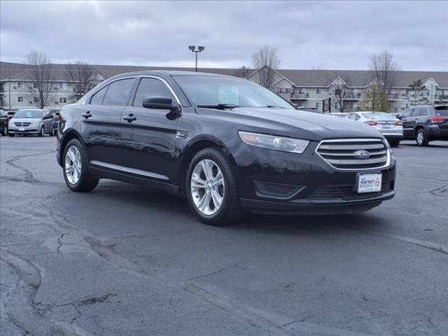 2016 Ford Taurus SE