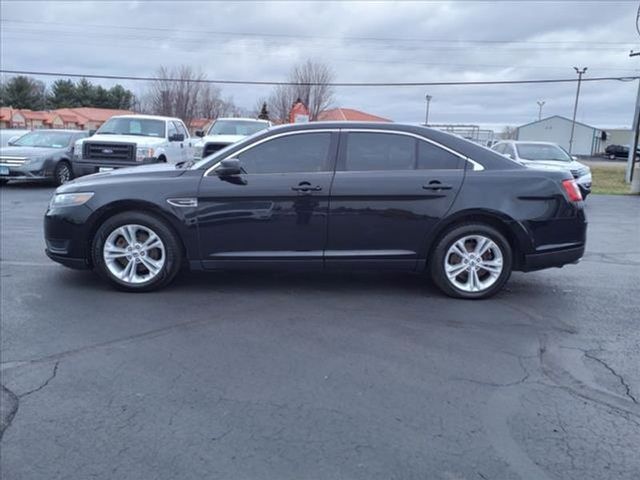 2016 Ford Taurus SE