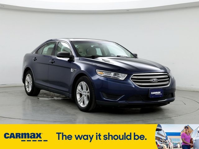 2016 Ford Taurus SE