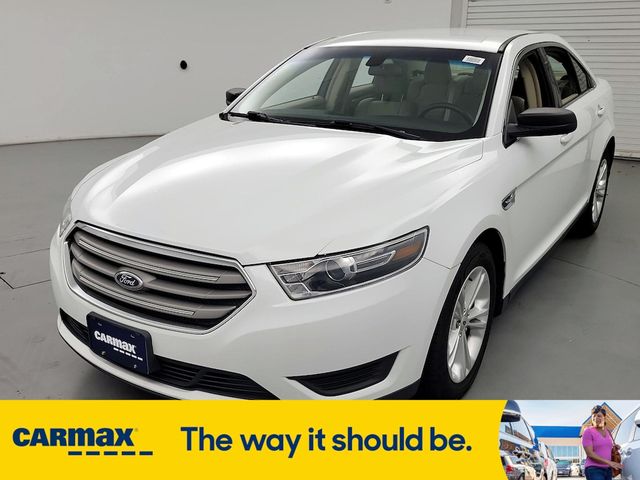 2016 Ford Taurus SE