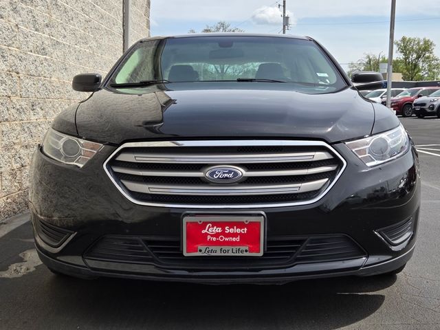 2016 Ford Taurus SE