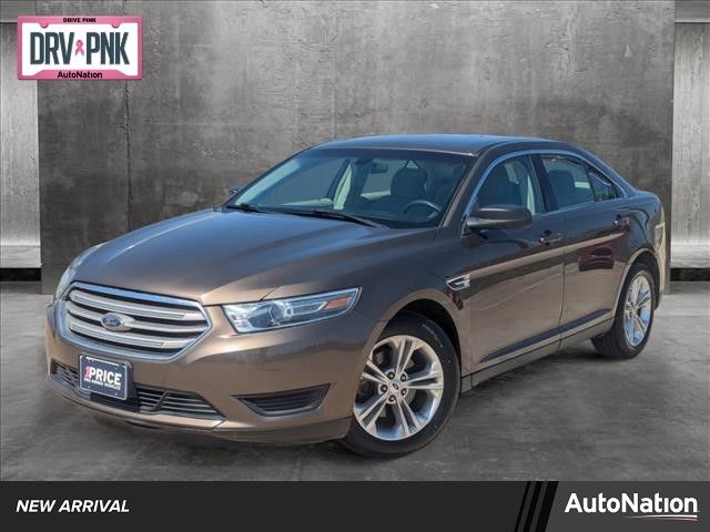 2016 Ford Taurus SE