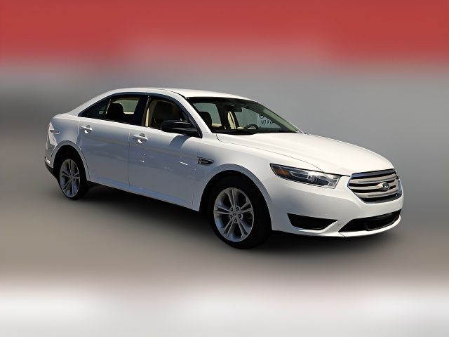 2016 Ford Taurus SE