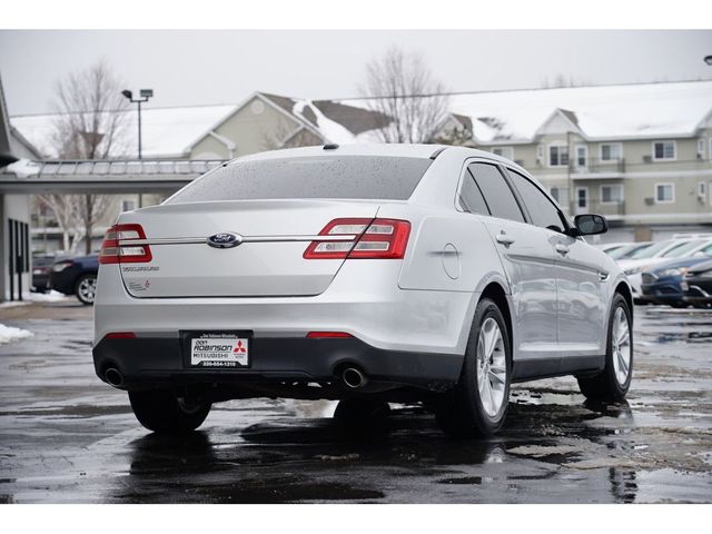 2016 Ford Taurus SE