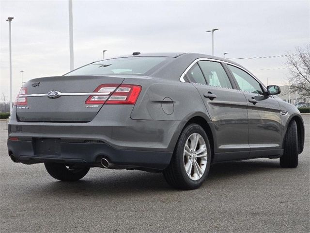 2016 Ford Taurus SE